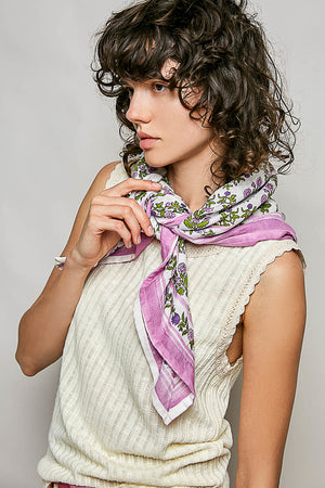 Sally Must have a Scarf (2 Colors)