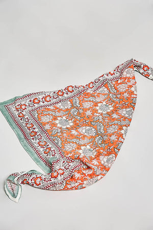 Sally Must have a Scarf (2 Colors)