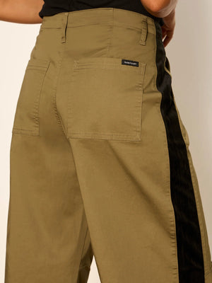 Front Row Pants in Vintage Olive with stretch