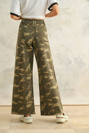 Calista Camo Denim Pants stretchy